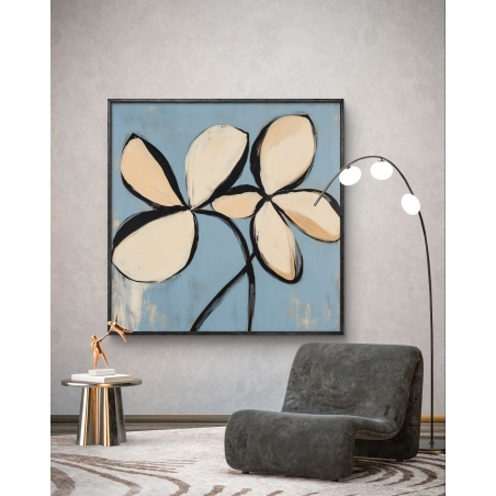 תמונת קנבס מרובעת עם עיצוב מינימליסטי של פרחים בגוונים טבעיים על רקע כחול עדין - יצירה ייחודית מבית 