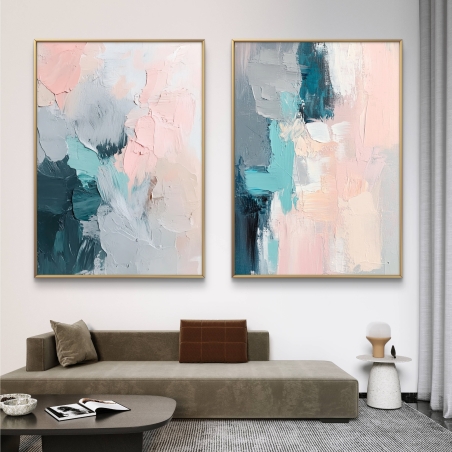 זוג תמונות קנבס אבסטרקטיות בגווני פסטל רכים לעיצוב קירות הבית, מתוך קולקציית תכשיט לבית.