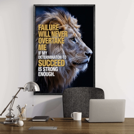 תמונת קנבס השראתית של אריה מביט בעוצמה לצד משפט מוטיבציוני באנגלית, תלויה על קיר במשרד מודרני בסגנון נקי.          Ask ChatGPT