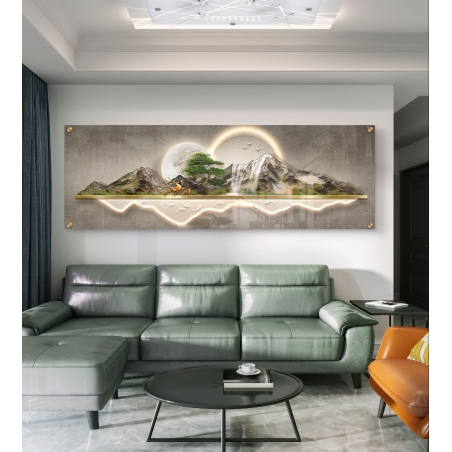 תמונת זכוכית פנורמית עם נוף הרים, ירח מלא, מפל, איילים ועץ ירוק, על רקע לב מואר ועיצוב ייחודי מודפס על זכוכית חלקה.