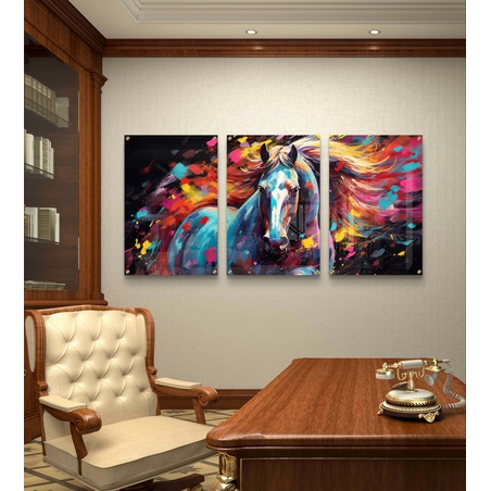 שלישיית תמונות זכוכית עם סוס אבסטרקטי וצבעים עזים בגווני טורקיז, אדום וצהוב בעיצוב מודרני ועוצמתי לסלון