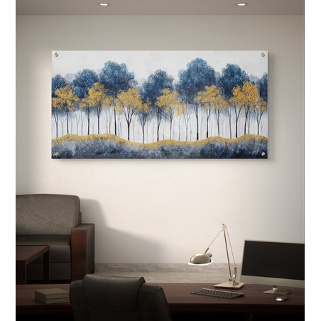 תמונת זכוכית לרוחב עם עצים בגווני כחול וזהב על רקע ערפילי – תכשיט לבית