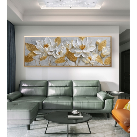 תמונת קנבס פנורמית עם פרחים לבנים ועלים מוזהבים על רקע בהיר בעיצוב אלגנטי ויוקרתי לבית