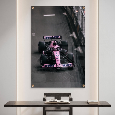 תמונת זכוכית של מכונית מרוץ בגווני ורוד ושחור, בעיצוב יוקרתי מקולקציית NEXTGEN BY BAR מבית תכשיט לבית.