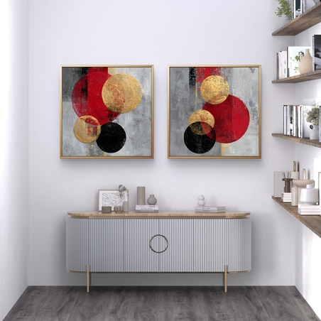 זוג תמונות קנבס מרובעות בעיצוב אבסטרקטי עם מעגלים בגווני אדום, שחור וזהב על רקע אפור, בהדפסה חלקה לעיצוב מודרני ויוקרתי.