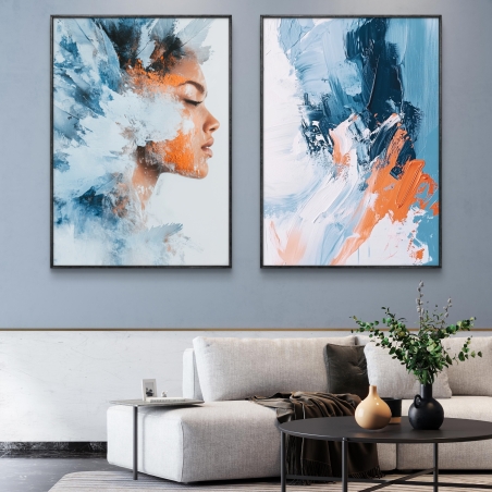 זוג תמונות קנבס עם דמות נשית מופשטת ומשיכות צבע בגווני טורקיז, כתום ולבן – מתוך קולקציית תכשיט לבית לעיצוב מודרני ואמנותי.