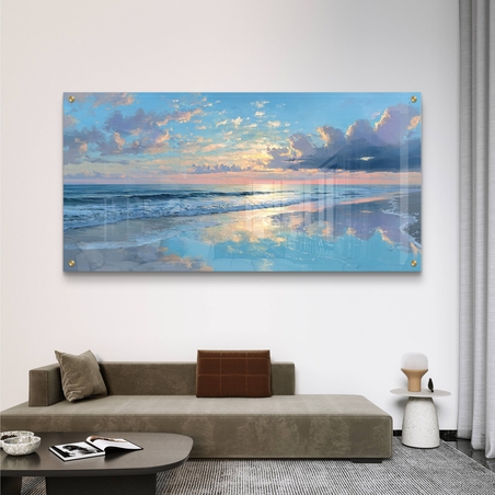 תמונת זכוכית לרוחב של שקיעה מעל הים עם השתקפות מים בגווני כחול וזהב בעיצוב יוקרתי