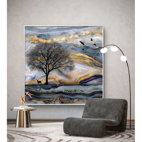 תמונת קנבס מרובעת עם נוף עץ, ציפורים וצבאים על רקע מופשט בגווני זהב, כחול וסגול – הדפסה חלקה איכותית מקולקציית תכשיט לבית