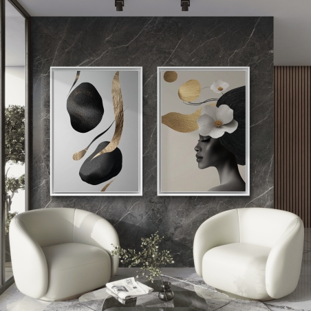 זוג תמונות קנבס עם דמות נשית אלגנטית באחת ואלמנטים מופשטים בשנייה, בגווני שחור וזהב, מתאימות לעיצוב חללים מודרניים ומינימליסטיים עם נגיעה יוקרתית.