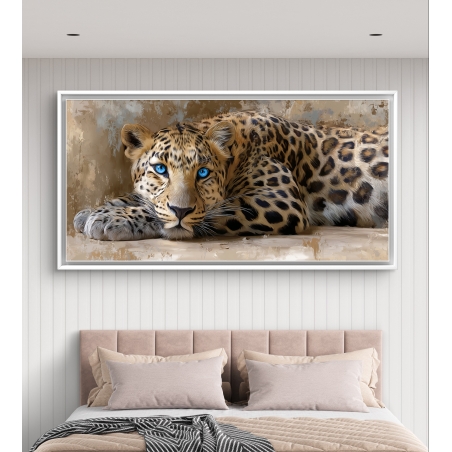 תמונה קנבס לרוחב של נמר עם עיניים כחולות בוהקות בעיצוב אומנותי – מקולקציית תכשיט לבית