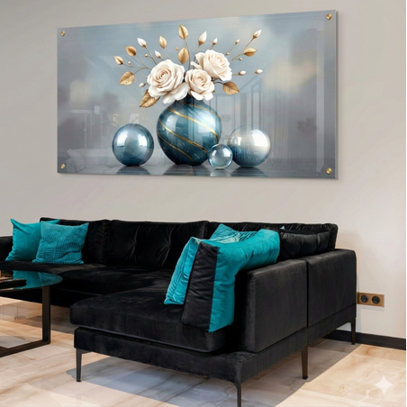 תמונת זכוכית אגרטל טורקיז עם ורדים לבנים ועלים מוזהבים, עיצוב אלגנטי לסלון