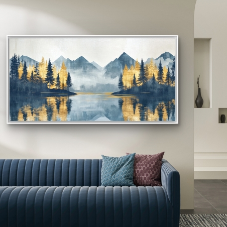 תמונת קנבס לרוחב עם נוף הרים, עצים מוזהבים והשתקפות באגם – הדפסה חלקה ואיכותית בעיצוב טבע שקט ומרגיע
