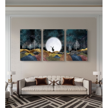 שלישיית תמונות זכוכית עם ירח מלא ואייל בנוף טבעי בגווני כחול וזהב, בעיצוב יוקרתי ומרגיע לסלון