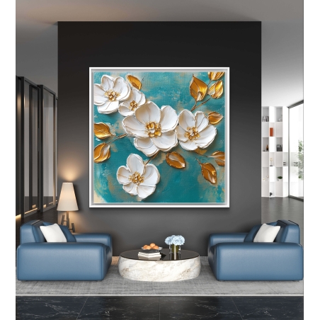 תמונת קנבס מרובעת של פרחים לבנים יוקרתיים עם עלי זהב על רקע טורקיז מרהיב, עיצוב אלגנטי לחלל הבית.