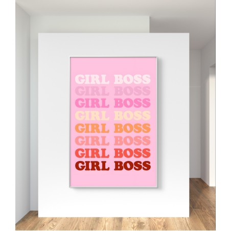 תמונה של הביטוי GIRL BOSS בצבעי ורוד, כתום ואדום בעיצוב טיפוגרפי רטרו, מתוך קולקציית NEXTGEN.