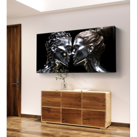 תמונת קנבס לרוחב עם זוג דיוקנאות עתידניים בגווני שחור וכסף, מראה מתכתי דרמטי ועיצוב מודרני יוקרתי