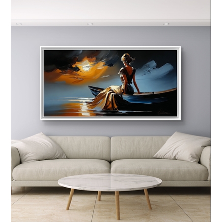 תמונת קנבס של אישה יושבת בסירה מול שקיעה זהובה, בהדפסה חלקה ללא תבליט, מקולקציית תכשיט לבית.
