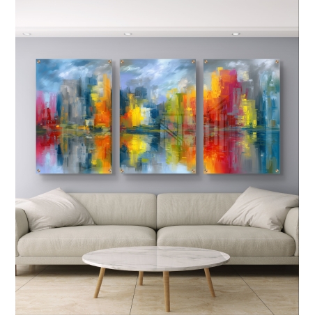 סט שלוש תמונות זכוכית צבעוניות עם נוף עירוני מופשט והשתקפות מים, בעיצוב מודרני ועז, מקולקציית תכשיט לבית