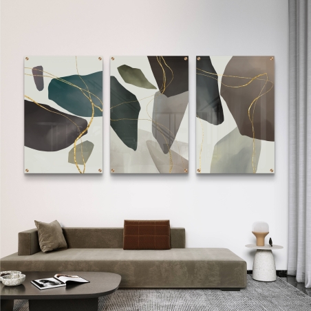 שלישיית תמונות זכוכית בסגנון אבסטרקטי בגווני ירוק, חום וזהב, בעיצוב גיאומטרי מודרני עם הדפסה חלקה ואיכותית – מושלם לקיר בסלון או חלל מעוצב
