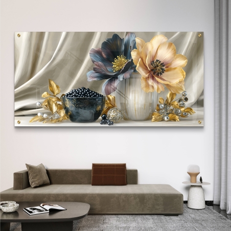 תמונת זכוכית לרוחב עם סידור פרחים וכלי נוי בגווני זהב, שחור וכחול מתוך קולקציית תכשיט לבית