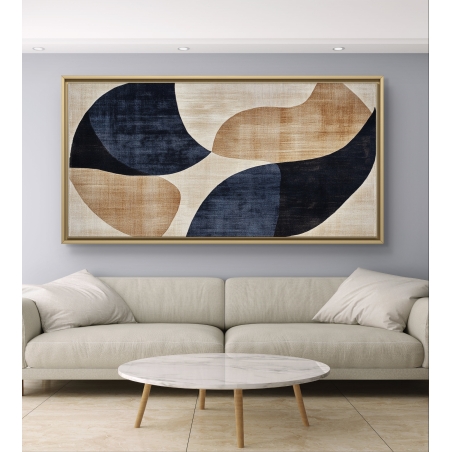 תמונת קנבס גיאומטרית בצבעי בז', כחול וחום, תלויה מעל ספה בסלון מודרני