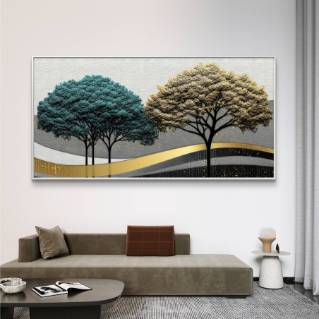 תמונת קנבס לרוחב המציגה עצי זהב וטורקיז אומנותיים, רקע דינמי בגווני אפור וזהב, מתאימה לעיצוב חללים מודרניים ומיוחדים.