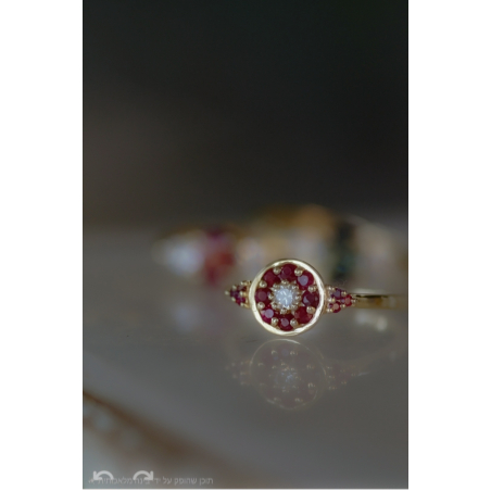 טבעת לונה יהלום לבן ורובי