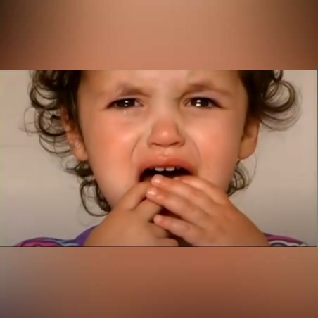 וידאו ארט בכיה | Crying