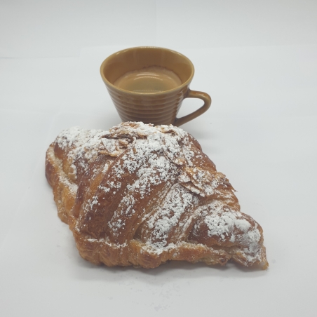 מארז 5 יח' קרואסון שקדים