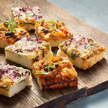 מגש ריבועי פוקאצ'ה טוניסאית