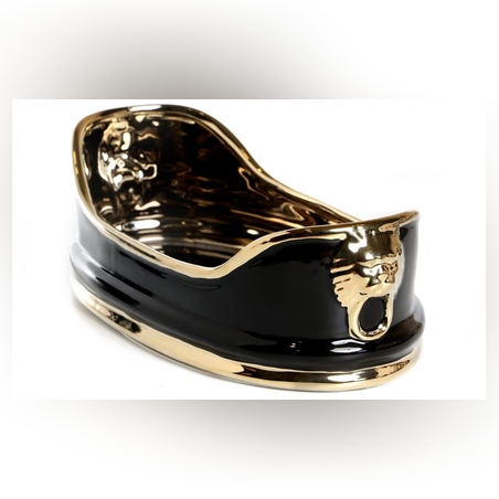 מגש קרמיקה נמוח שחור אריה זהב 