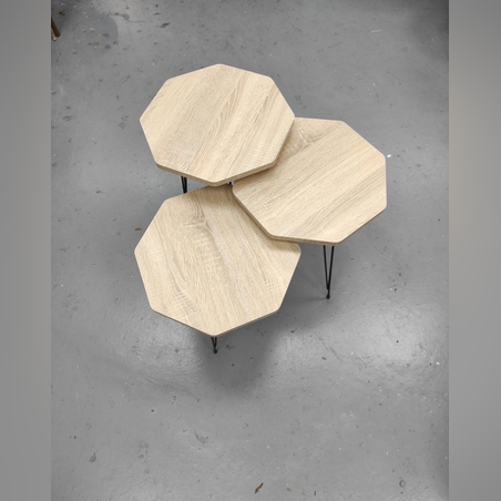 שלישיה מעמדים מעץ