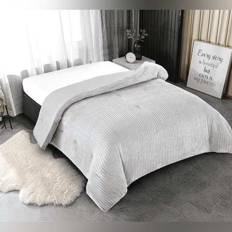 -                                                                                                 פוך אנדורה- צד אחד קורדרוי פלנל ומצידו השני פוך יוקרתי 5