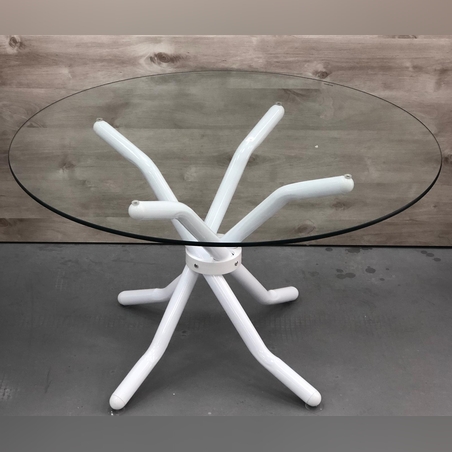 שולחן זכוכית גדול לבן