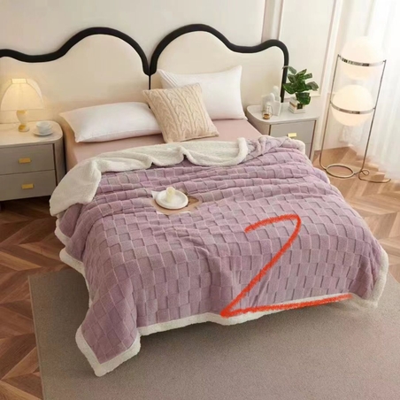 -                                                                                                 שמיכת חורף- צד אחד פלנל ומצידו השני פרווה נעימה 4