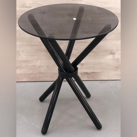 שולחן זכוכית קטן שחור