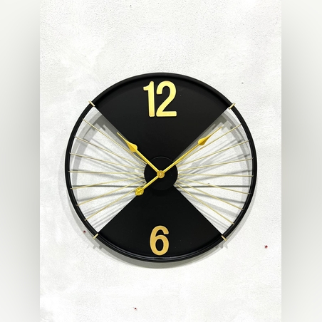 דגם שעון שחור וזהב קוטר 60