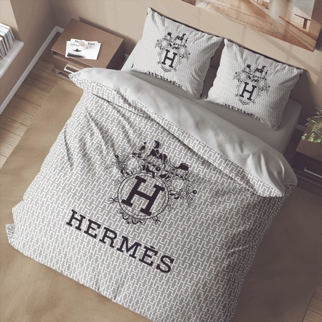 -                                                                                                                                                                                                                               - דגם המותג 8