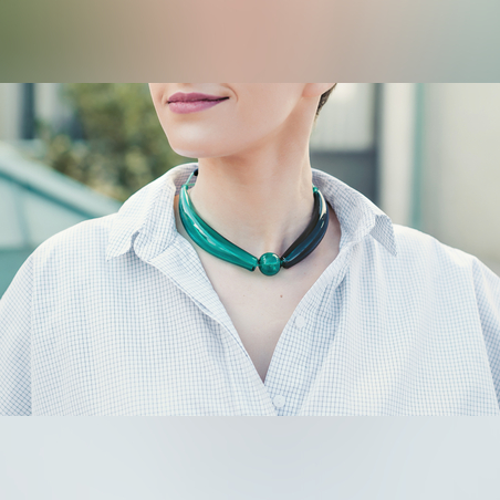 שרשרת צינורות זכוכית ירוק-שחור - רק בהזמנה 