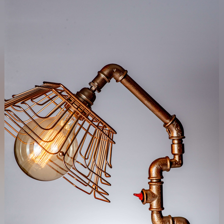 מנורת שולחן 