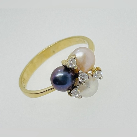 טבעת זהב 14k משולש פנינים