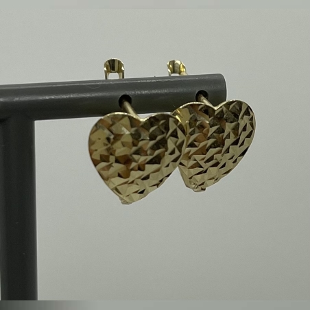 עגילי זהב 14K לבבות מרוקעים