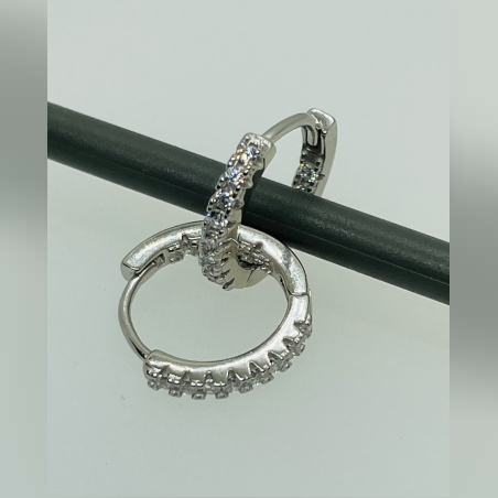 עגילי ג'יפסי מכסף משובצים זרקונים משני כיוונים