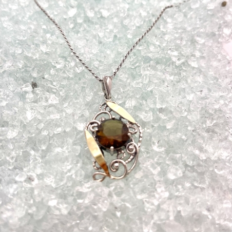 תליון כסף שילוב זהב משובץ בסמוקי בסגנון עתיק