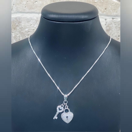תליון כסף לב עם מפתח משובץ זרקונים