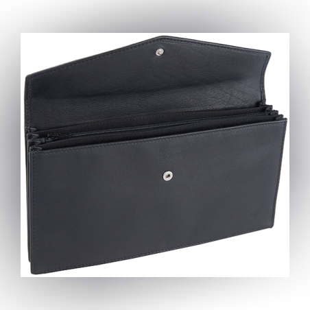 A high-quality nappa leather envelope bag for passports and flight documents from the Giboni brand