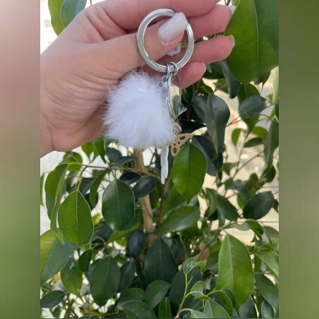 מחזיק מפתחות עם פרפרים כסף וזהב עם פונפון לבן