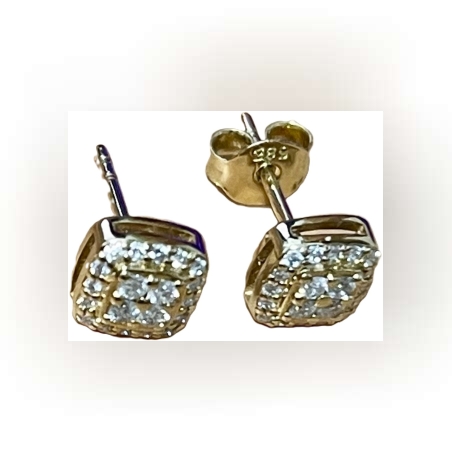 עגילי זהב 14K מרובעים צמודים משובצים יהלומים