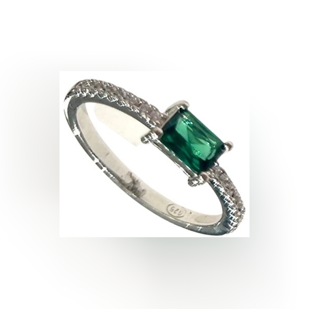 טבעת עינב כסף 925 משובצת זרקונים עם אבן חן מלבנית