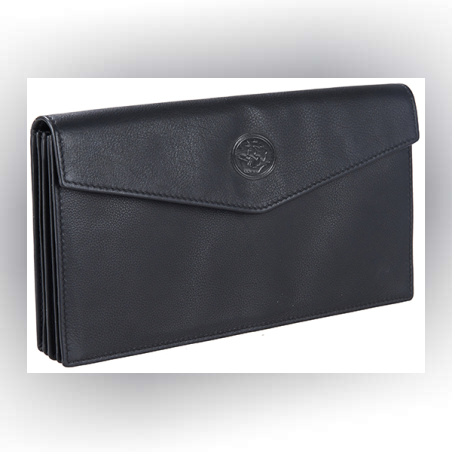 A high-quality nappa leather envelope bag for passports and flight documents from the Giboni brand